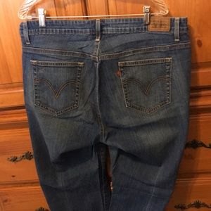 Plus size Levi’s jeans. Size 20M